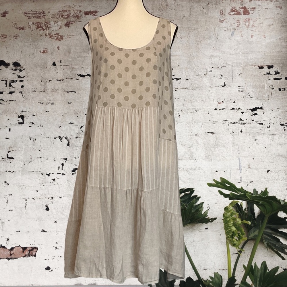 100% linen made in ITALY tiered sleeveless shift dress